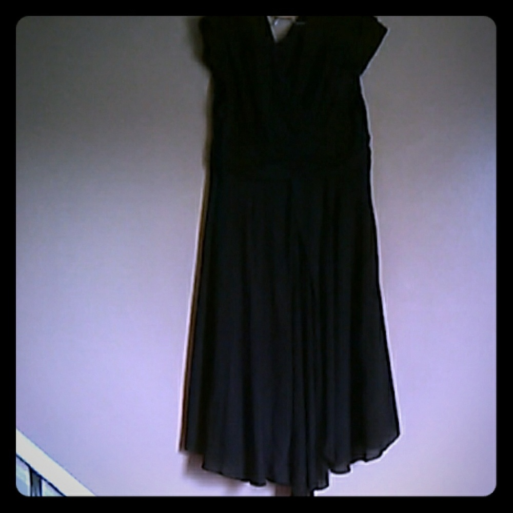 I'm selling a beautiful black dress